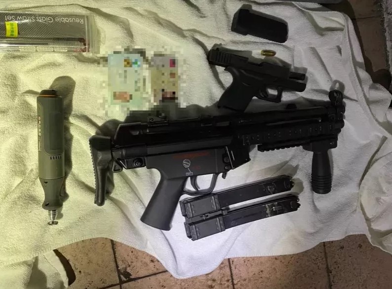 龜山警方查獲非制式MP5衝鋒槍
