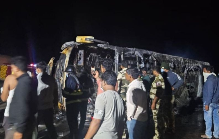 印度臥鋪巴士事故頻發，專家呼籲立即禁止行駛