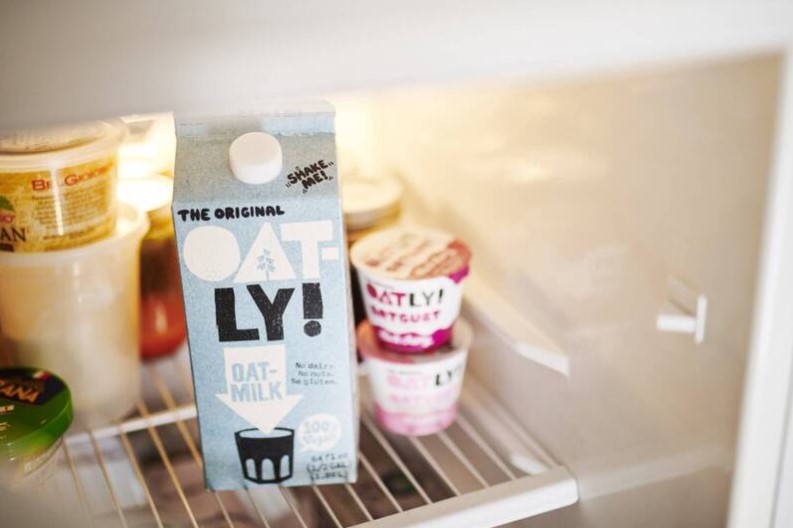 加拿大房地產經紀人遭拍監視器偷喝賣家冰箱牛奶，遭解僱並罰款