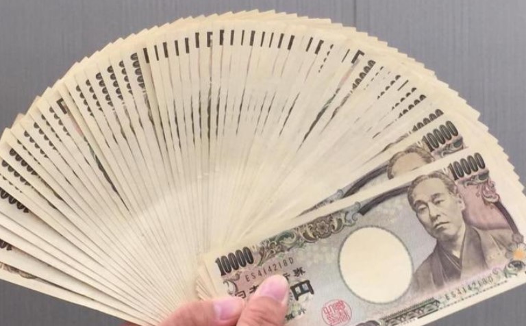 「哈日族」密切關注日圓，期待它貶值至150，並留意日本央行的干預行動