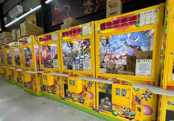 台灣夾娃娃機店競爭激烈，設定成爭議焦點