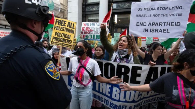 哈佛學生因支持巴勒斯坦遭企業拒聘，紐約大學生也因支持巴勒斯坦失去工作