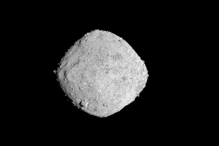 歐塞瑞斯號帶回富含碳元素的小行星樣本，富含有機物