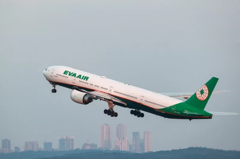 長榮航空推出2023線上旅展，提供機票優惠及「飛到飽」抽獎活動